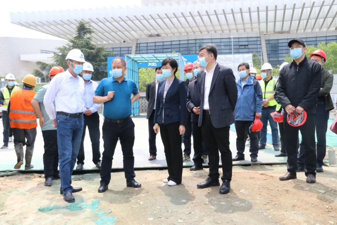 青岛市副市长赵燕一行考察中建联合青岛市博物馆扩建项目(图1)