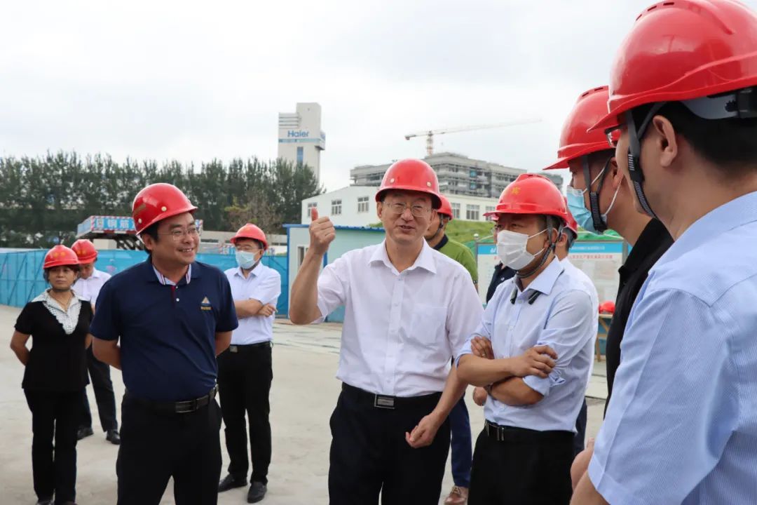 中建联合|青岛市政协副主席卞建平莅临云谷学校项目督导调研(图3)